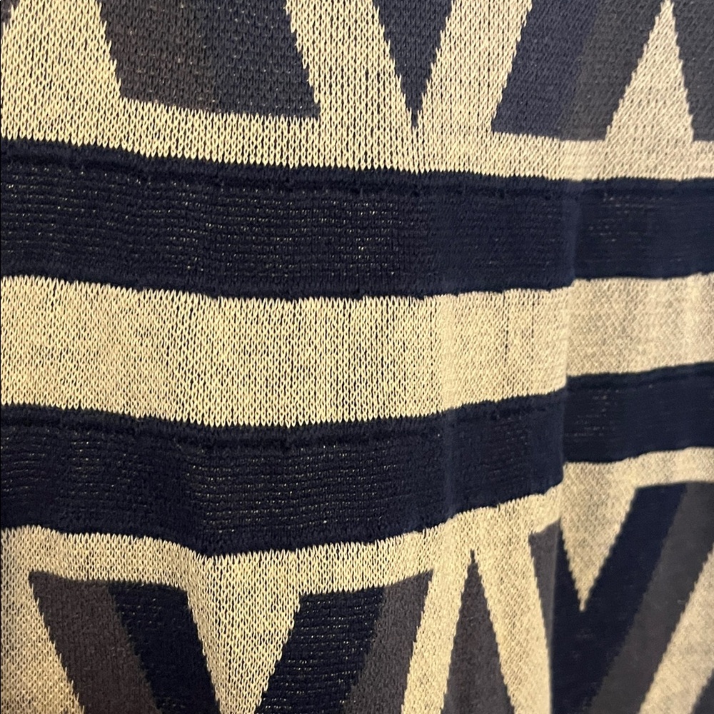 Bcbgmaxazria Geometric Patterned Long Sleeve Dress - image 3